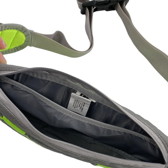 Nike Running Belt  Bag OS - Picture 4 of 5